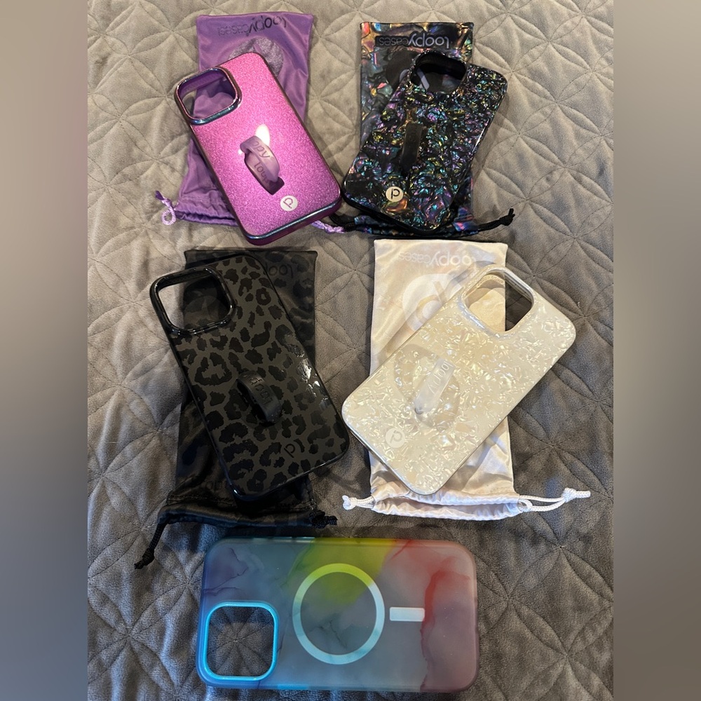 iPhone 14 Pro Max cases
4 loopy
1 marble cases